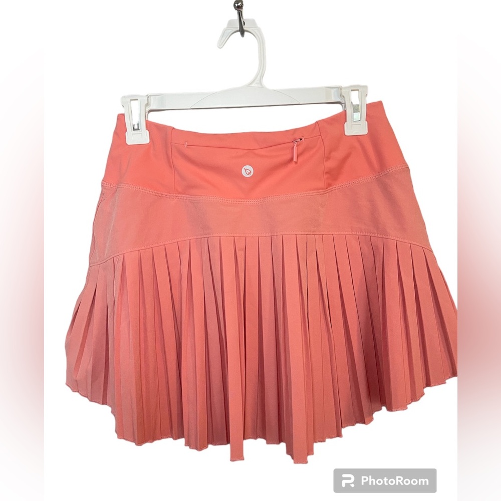 Baleaf Skort with built in shorts Size Medium